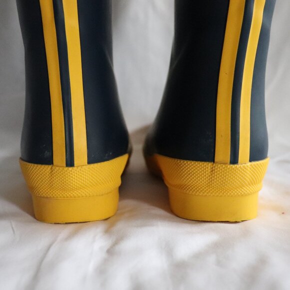 Hatley Kids Classic Slip On Sz 1 Navy Yellow Outdoor Matte Rubber Rain Boots - Picture 6 of 11